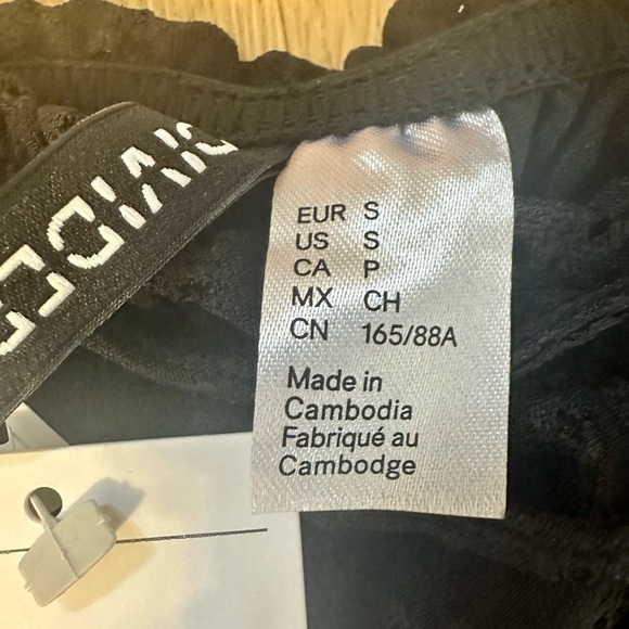 NWTS H&M black eyelet ruched dress - Picture 5 of 7